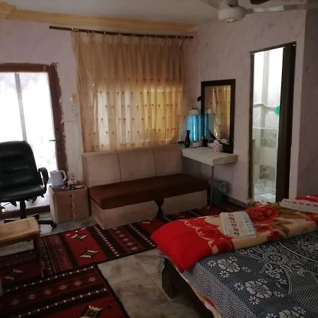 Guest House Hazem Al Azraq ash Shamālī Екстериор снимка